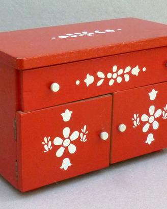 Credenza ZAX, tavoli e sedie per casa bambole