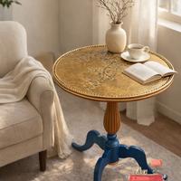 Tavolino artistico decorato a mano