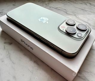 iPhone 15 Pro Titanio naturale nuovissimo