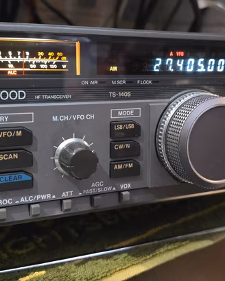 Kenwood TS-140S + cavo remote amplificatore