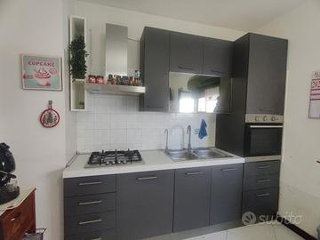 Cucina lineare moderna