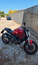 Monster 821