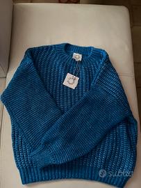 Pull donna Molly Bracken