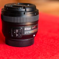 NIKON AF-S 50 mm 1.8 G CON PARALUCE E SACCHETTO