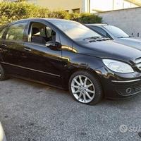 Mercedes Classe B W245 Demolita - Per Ricambi