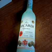 Lampada a muro bacardi rum piccole crepe