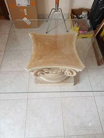 Tavolino in vetro 10 mm con capitello Ionico 