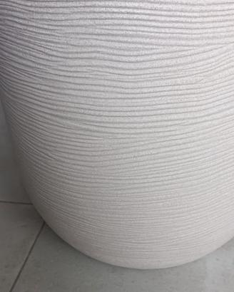 Grosso vaso per appartamento
