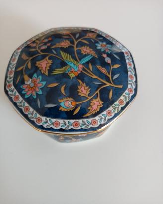 Scatola porcellana giapponese con coperchio