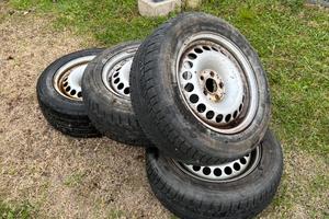 Gomme 225/60/16