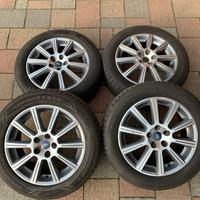 Cerchi in lega Ford Galaxy con gomme estive Nokian