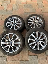 Cerchi in lega Ford Galaxy con gomme estive Nokian