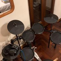Alesis nitro mesh kit
