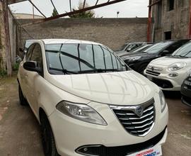 Lancia ypsilon eco chic 1.2 benz/gpl 2012