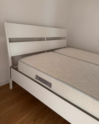 Letto matrimoniale Ikea (+ materassi facoltativi)