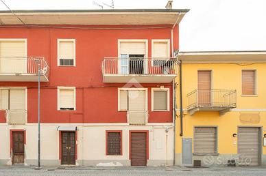 3 LOCALI A CASELLE TORINESE