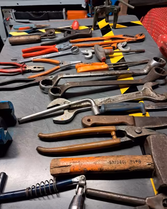 Lotto attrezzi manuali – officina / fai‑da‑te