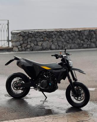 HUSQVARNA 701 SUPERMOTO 2021