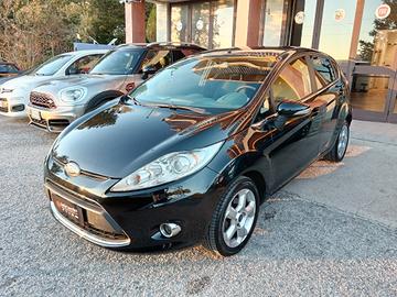 Ford Fiesta 1.4 TDCI 68CV TITANIUM NUOVISSIMA