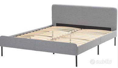 Letto matrimoniale IKEA SLATTUM
