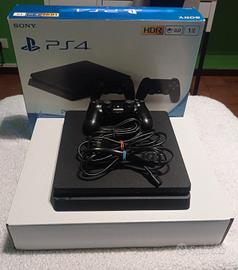 PlayStation 4 Slim 