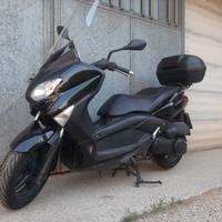 Scooter Yamaha X-Max 250