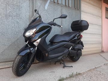 Scooter Yamaha X-Max 250