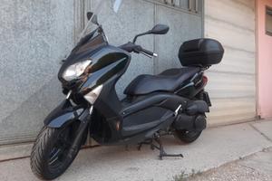 Scooter Yamaha X-Max 250