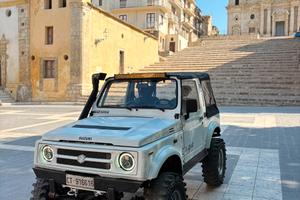 SUZUKI SAMURAI SJ