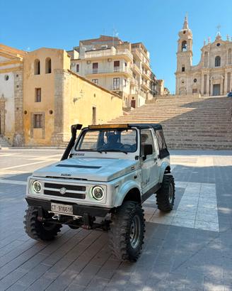 SUZUKI SAMURAI SJ