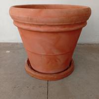 Vasone in resina Elbi