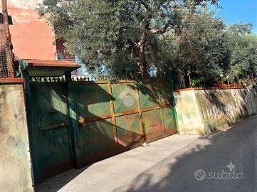CASA SEMINDIPENDENTE A LETTERE