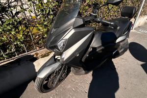 Yamaha - Xmax 400