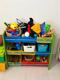 Mobiletto giochi montessori