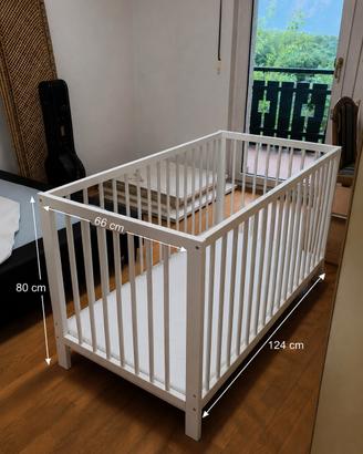 Lettino per bambini con materasso