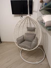 poltrona sospesa a dondolo