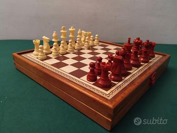 SCACCHIERA LEGNO CON CONTENITORE SCACCHI E PEDINE