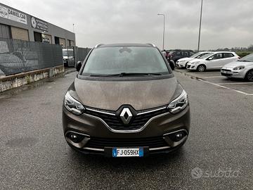 Renault Grand Scenic dCi 8V 110 CV EDC Energy Bose