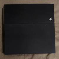 Ps4 con due joypas e due giochi a scelta
