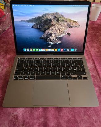 Macbook Air m1 97% batteria