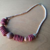 Collana girocollo in legno a dischi rossi