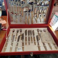 Servizio posate Gottinghen acciaio e oro zecchino 