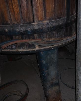 atrezzatura per fare il vino