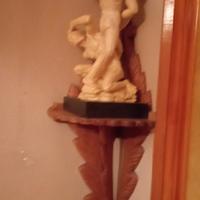 Statua decorativa vintage anni '70 con mensola 