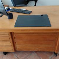 Scrivania antica in legno