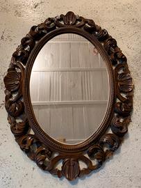 Specchio in legno intarsiato