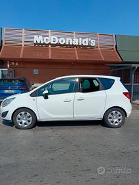 Opel Meriva 1.4 Benzina 2011