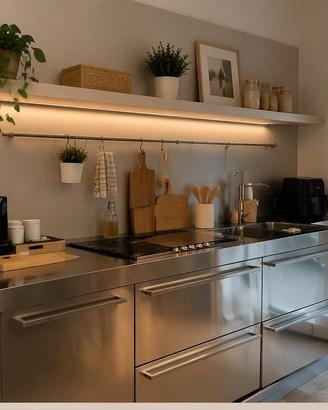 Cucina monoblocco acciaio
