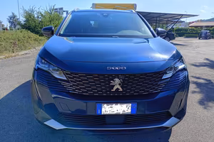 PEUGEOT 5008 ALLURE PACK 2023 AUTOCARRO N1