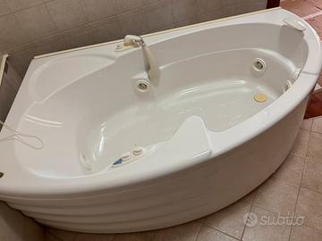 Vasca idromassaggio Jacuzzi